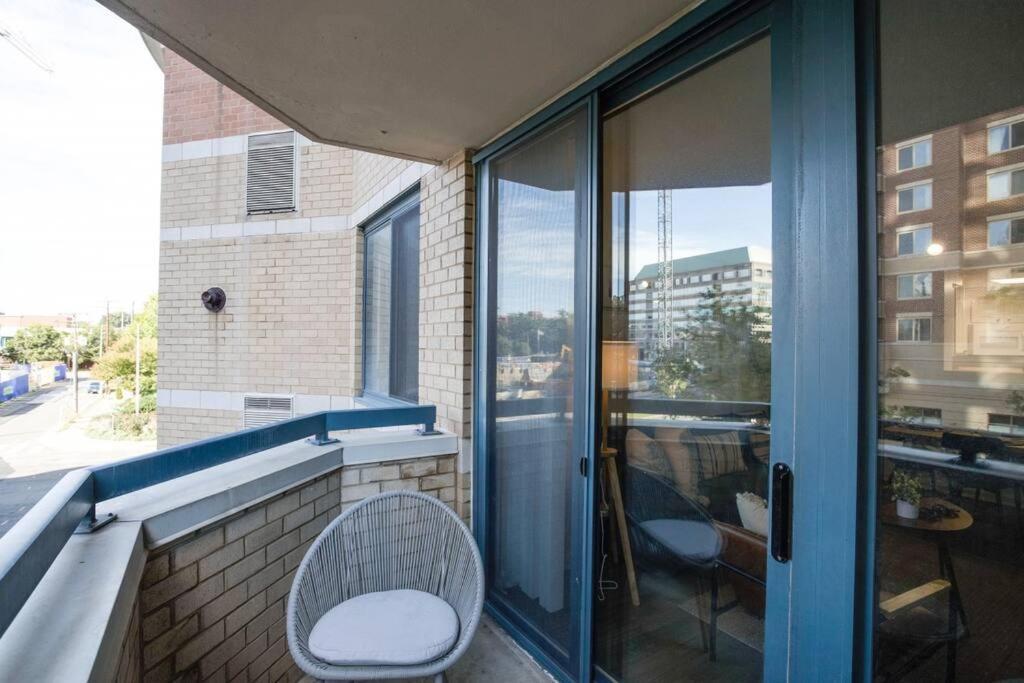 Sensational 1 Bedroom Condo At Ballston Place With Gym Arlington Exteriör bild